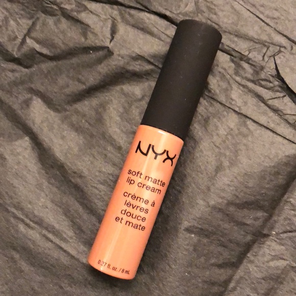 NYX Soft Matte Lip Cream in shade Abu Dhabi - Picture 1 of 3